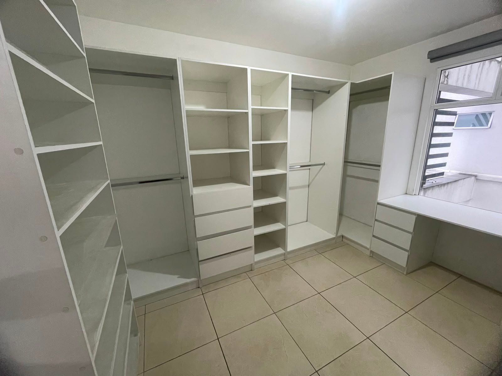 Apartamento -2 habitaciones en Renta Edificio Pórtico Zona 7 – Pórtico Zona 7