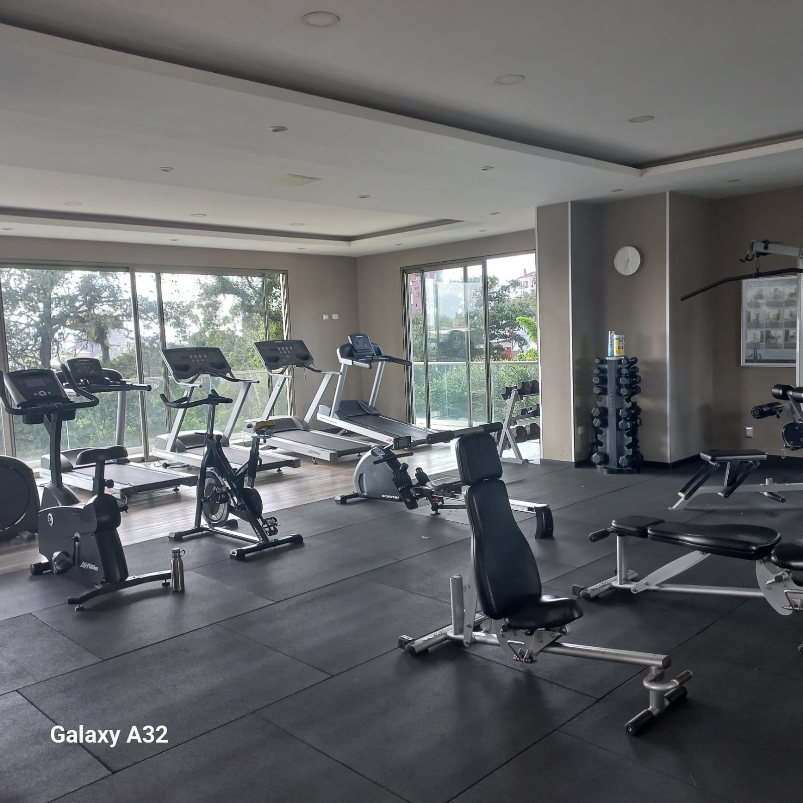 Apartamento en renta en Edificio Boticcelli, zona 15