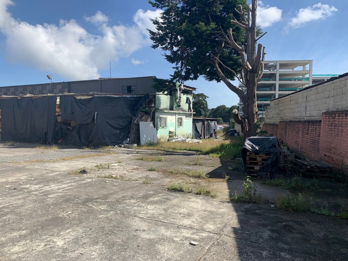 Terreno comercial industrial sobre Carretera a El Salvador