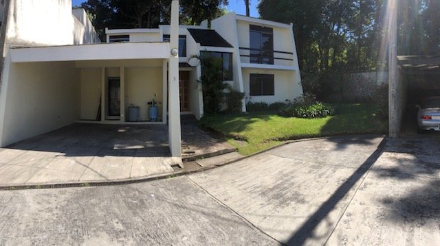 Casa en renta en Residenciales San Antonio Km 16.5