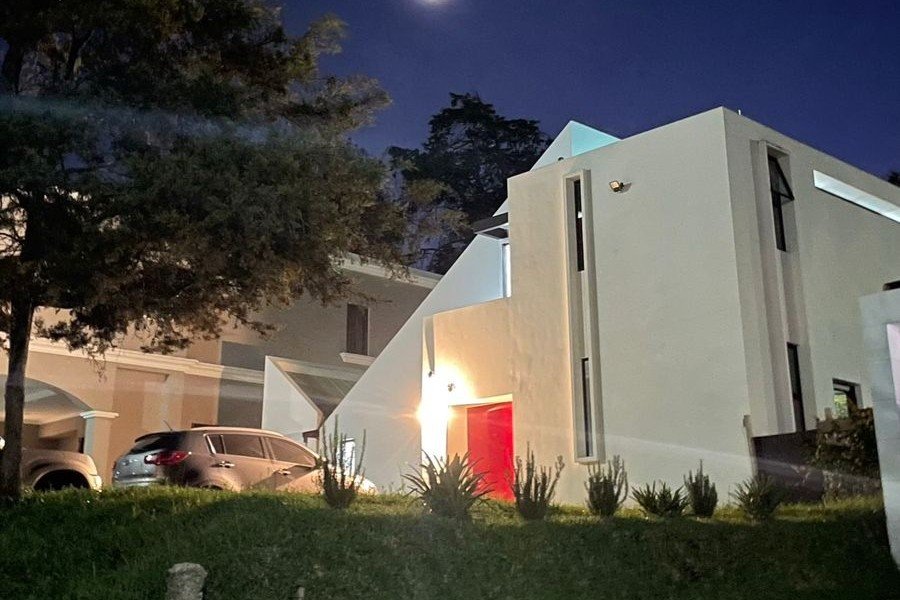 Casa en renta – minimalista – amueblada Hacienda San Ángel