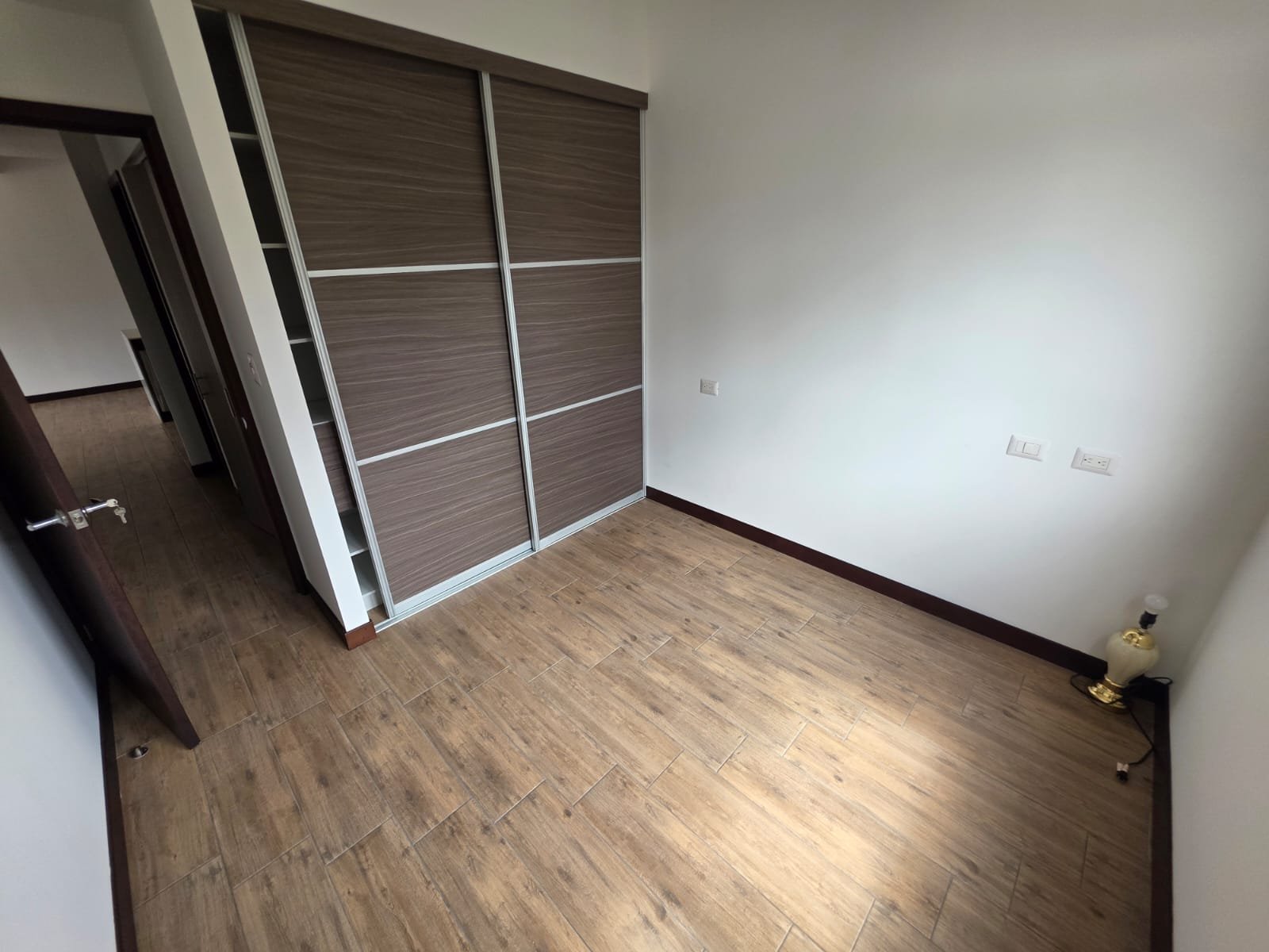 Apartamento en renta 3 hab – en Casalini Diagonal 6, zona 10