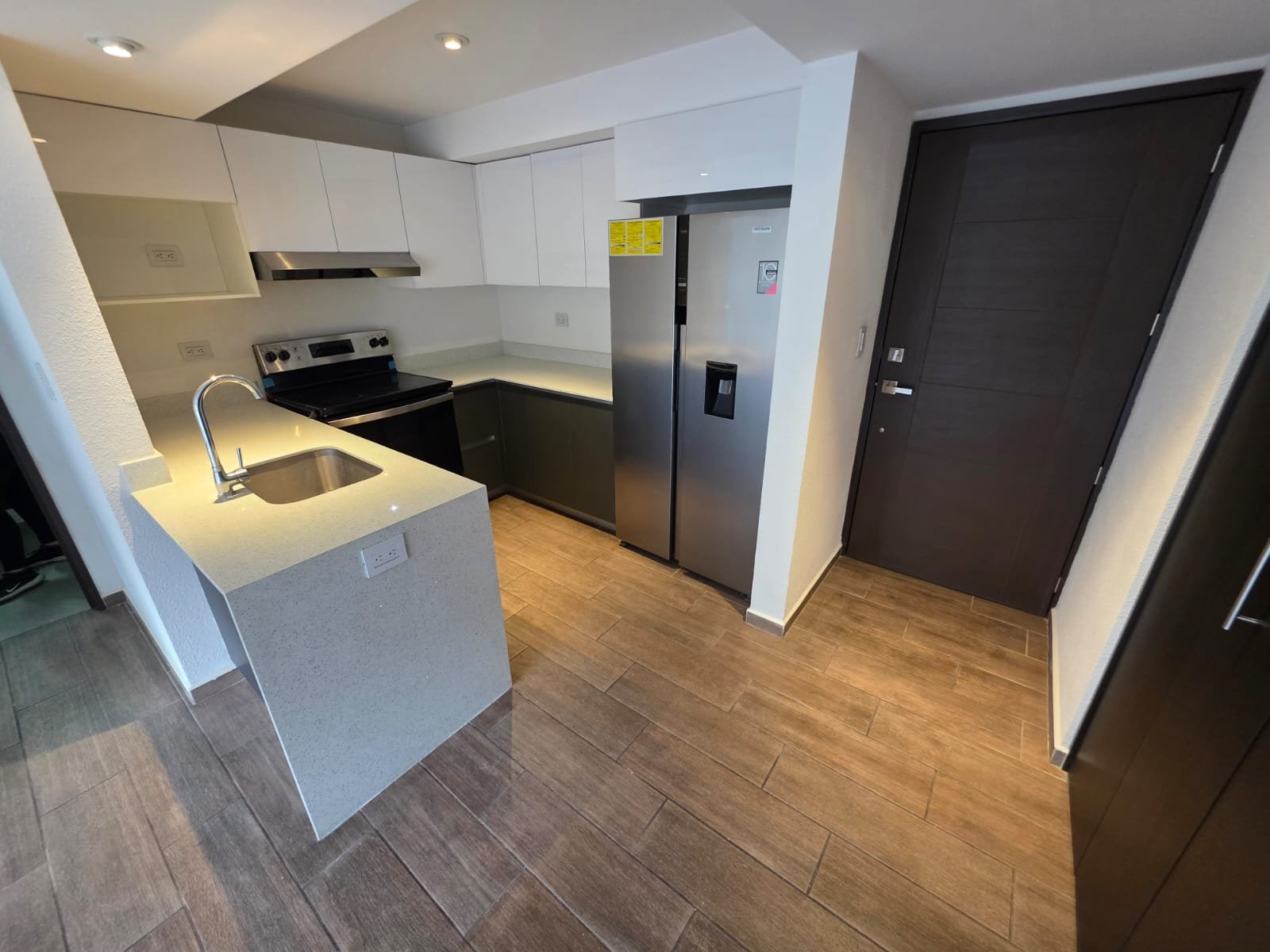 Apartamento en renta en Parque Mateo zona 7