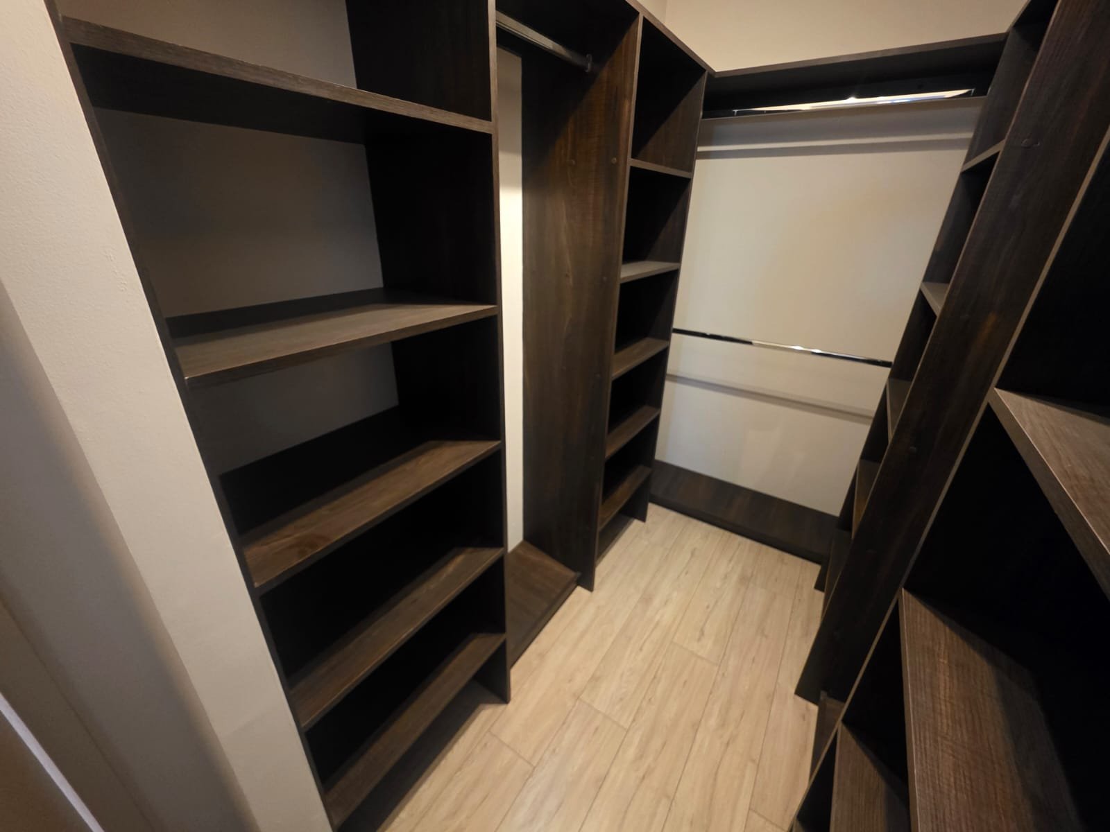 Apartamento en renta, 2 habitaciones, cerca a pradera zona 10