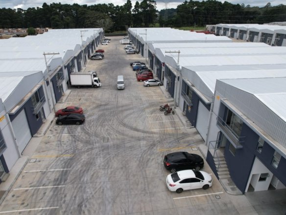 Ofibodega en Renta en Industrial Campestre