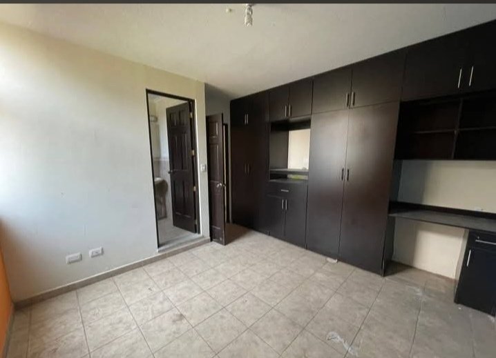 Casa en Venta de 3 habitaciones en el Encinal  3