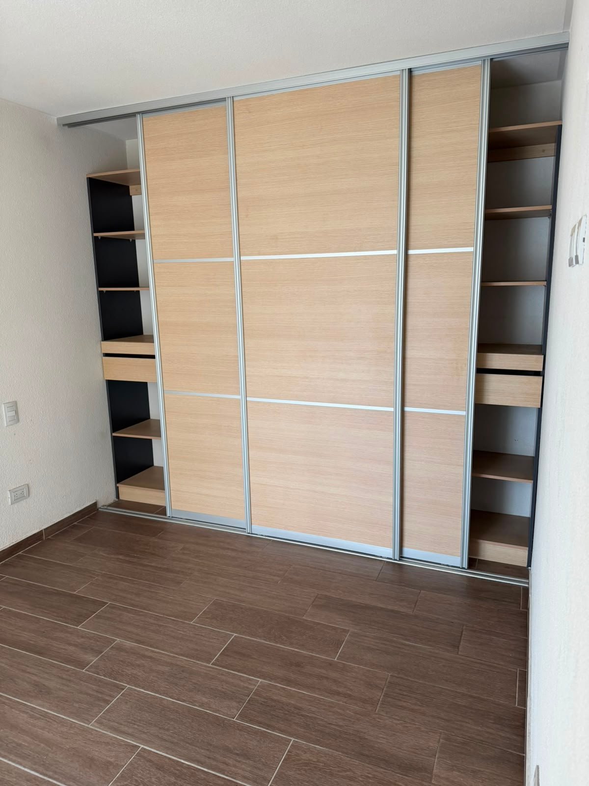 Apartamento en Renta en Parque Mateo, zona 7, 3 habitaciones