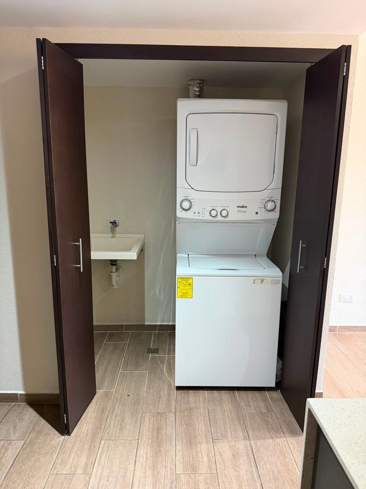 Apartamento en Renta en Parque Mateo, zona 7, 3 habitaciones
