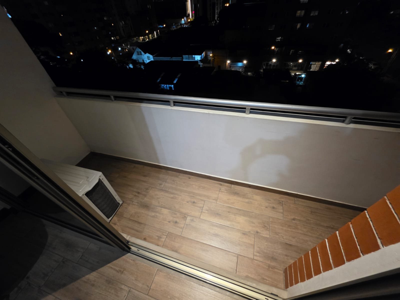 Apartamento en renta Amueblado en Zona 10, 3 habitaciones