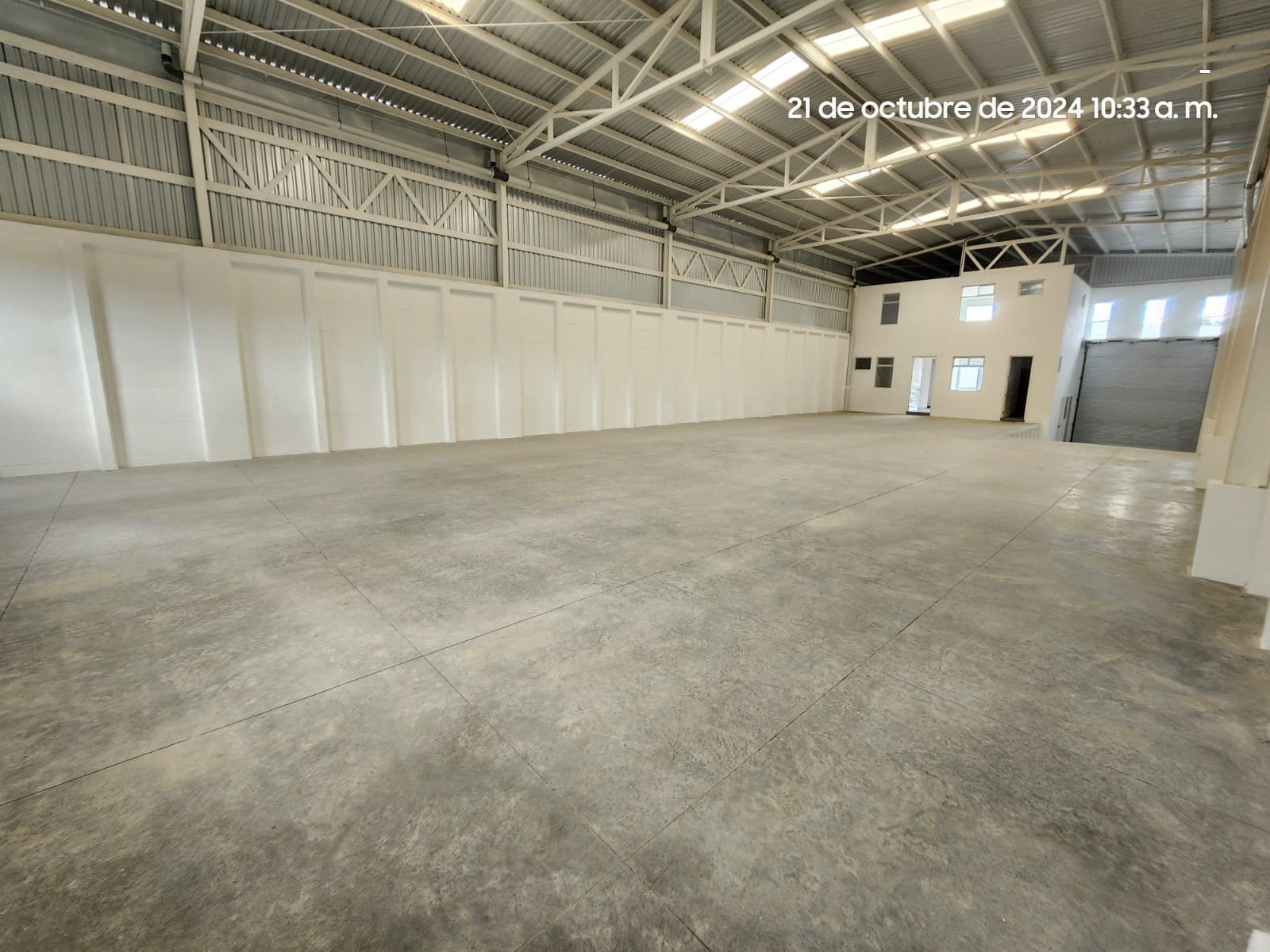 Ofibodega en Renta en Industrial Campestre, 560mt2