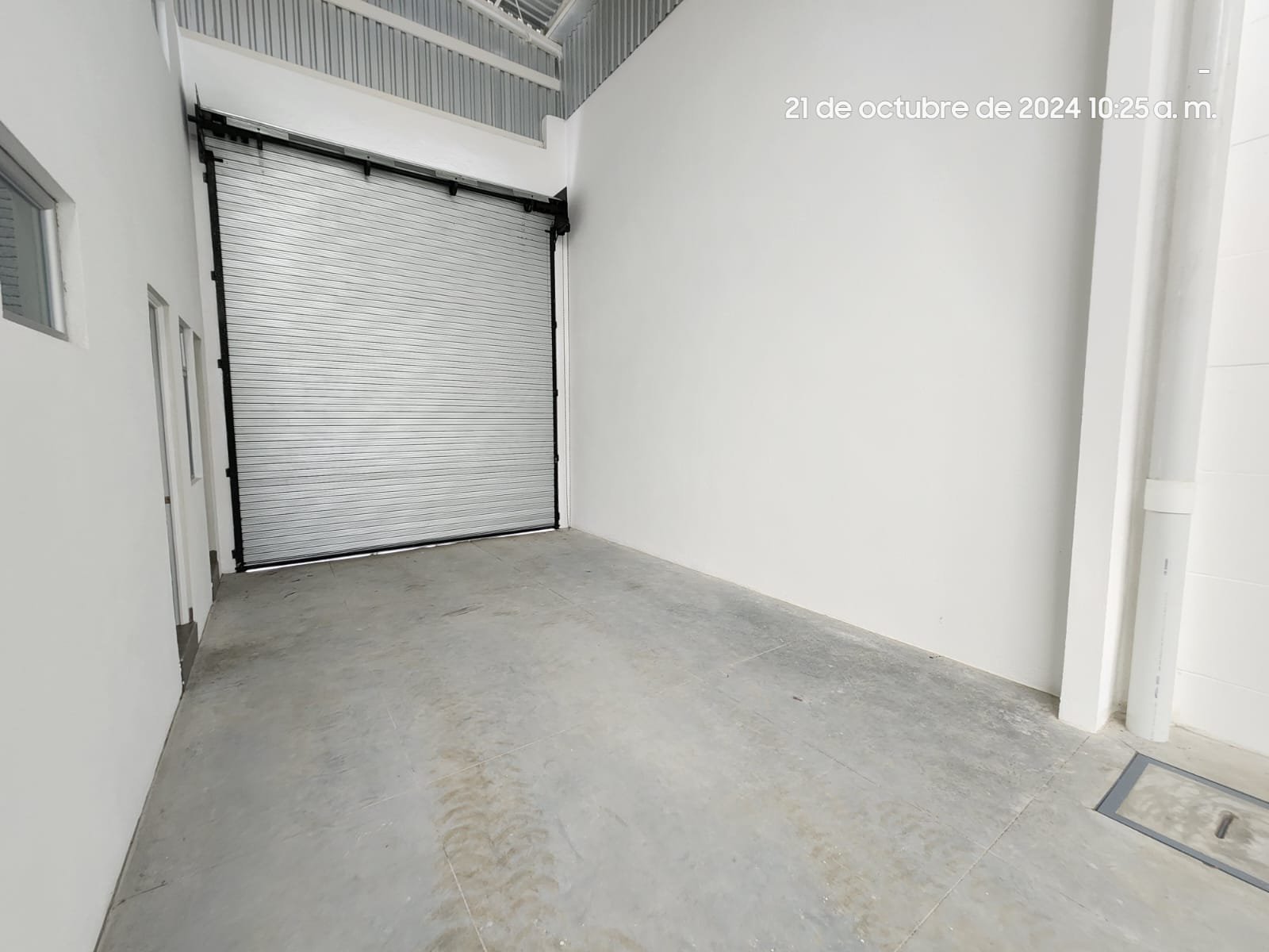 Ofibodega en Renta en Industrial Campestre, 560mt2