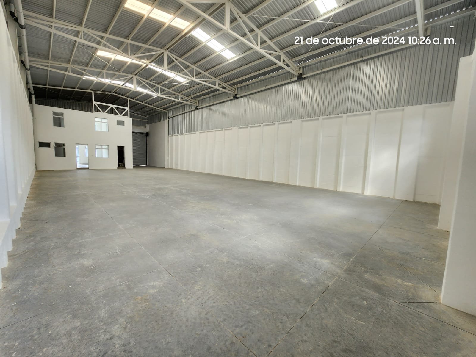 Ofibodega en Renta en Industrial Campestre, 560mt2