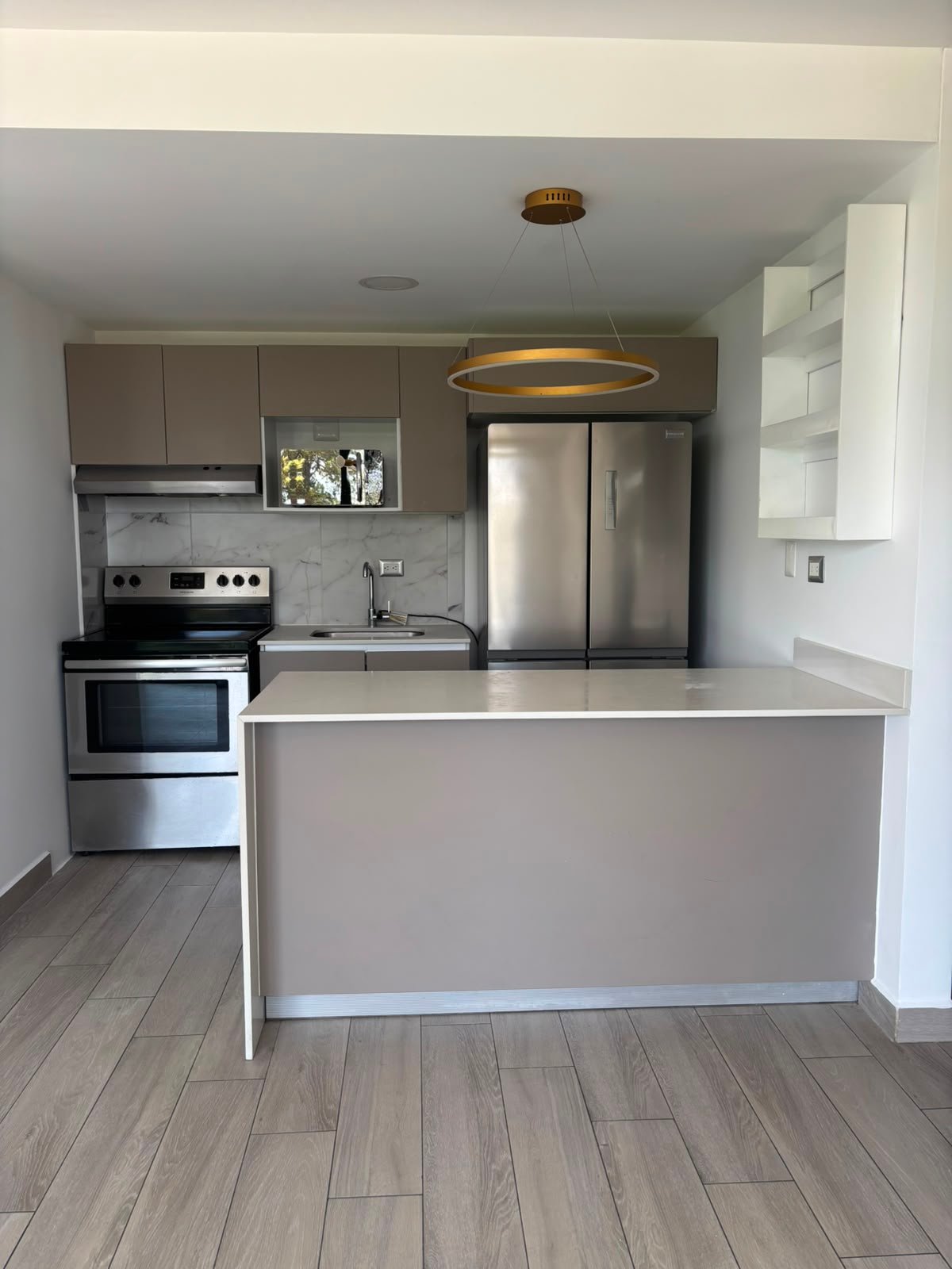 Apartamento en renta – edificio Epic zona 15 colonia trinidad