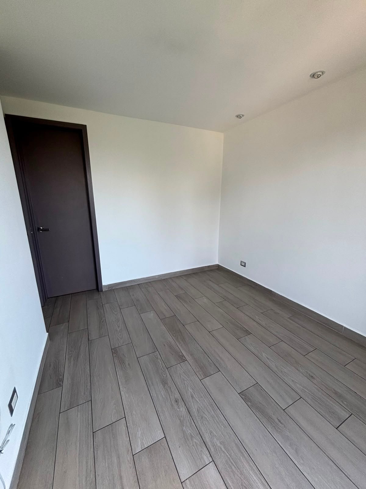 Apartamento en renta – edificio Epic zona 15 colonia trinidad