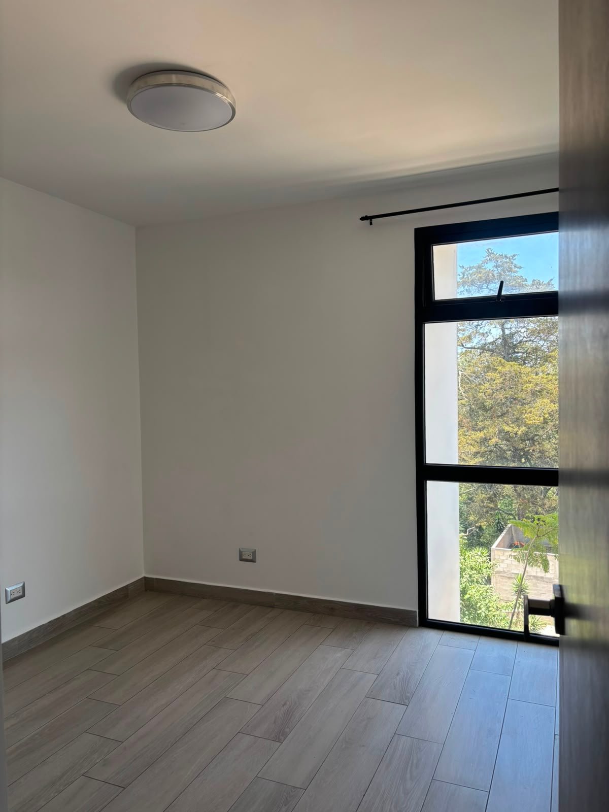 Apartamento en renta – edificio Epic zona 15 colonia trinidad