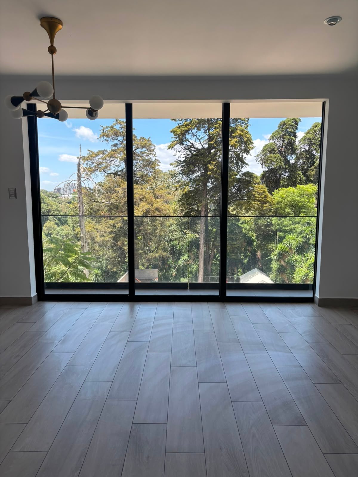Apartamento en renta – edificio Epic zona 15 colonia trinidad