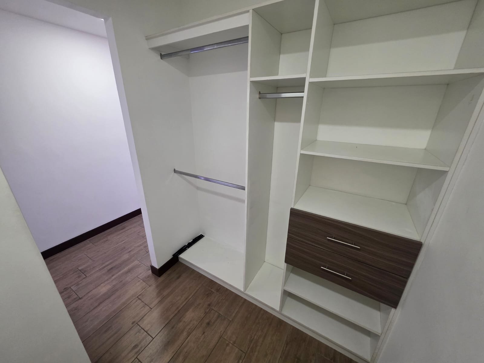 Apartamento en renta de 1 habitacion en zona 10