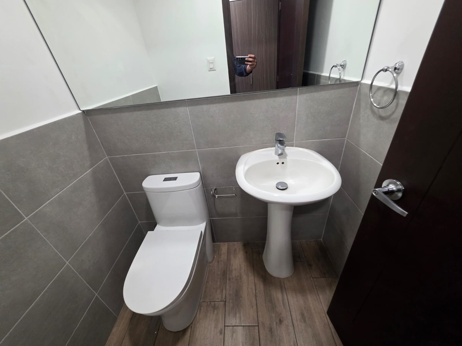 Apartamento en renta de 1 habitacion en zona 10