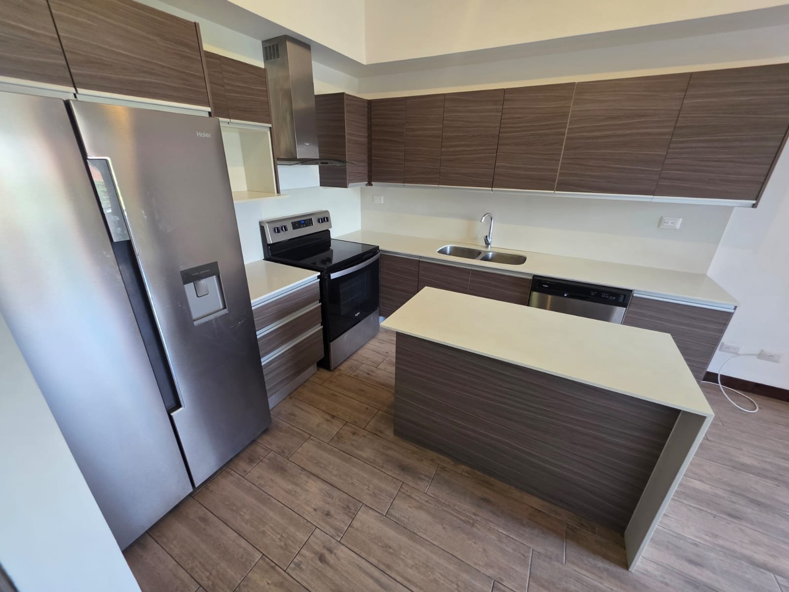 Apartamento en renta de 1 habitacion en zona 10