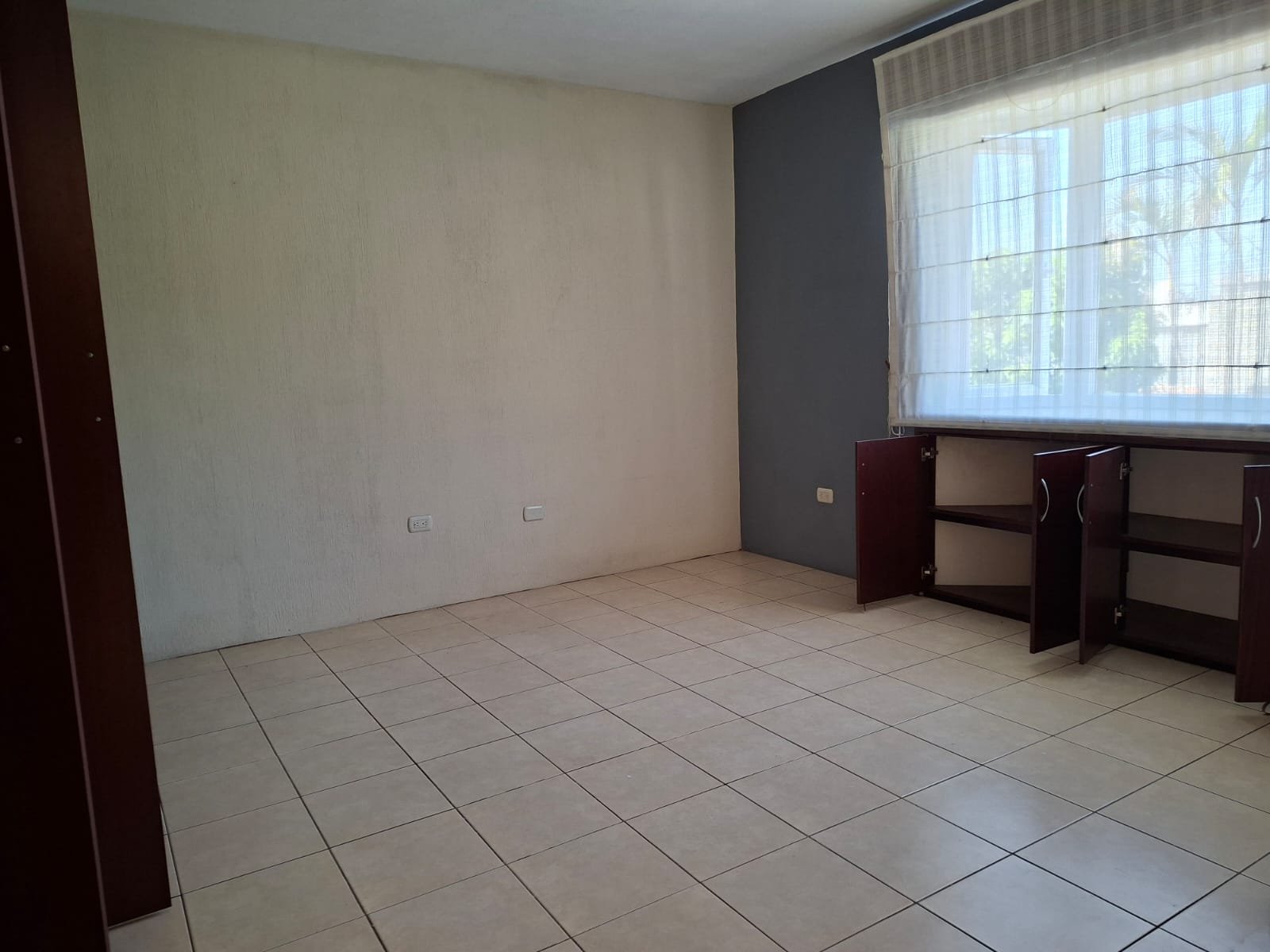 Hermosa Casa en retna en zona 16 – Jardines de San Isidro