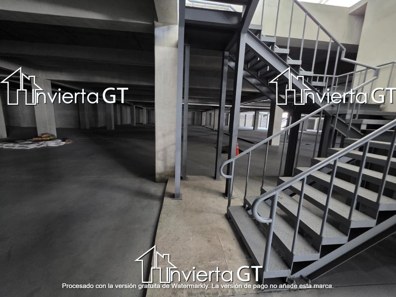 Bodega comercial en renta sobre calzada Roosevelt zona 11 – ref-6098
