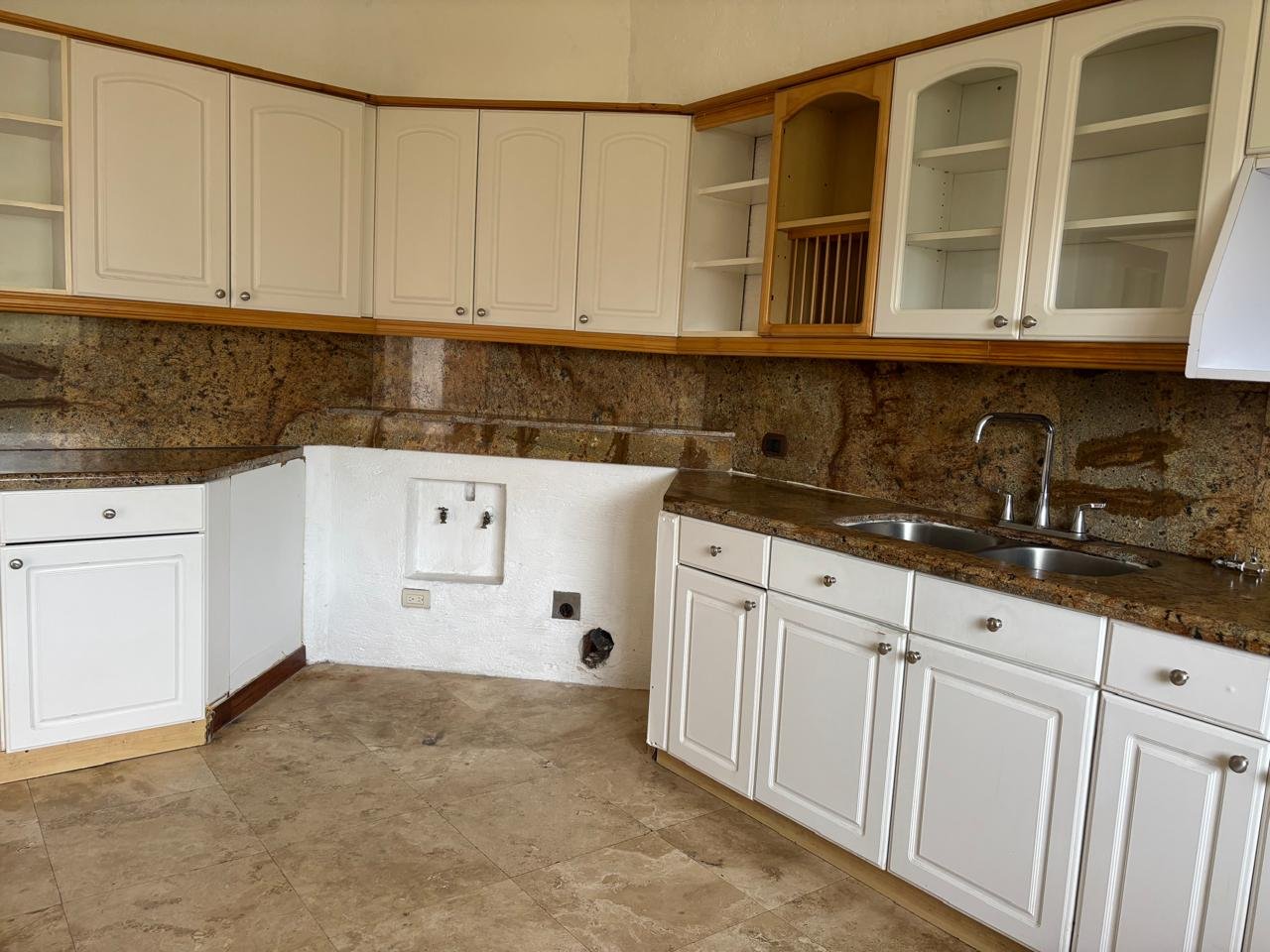 Apartamento en renta en Vista Hermosa 1, Zona 15 Ref-6102