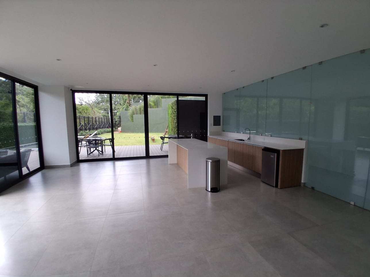Apartamento en renta – aire acondicionado – Spazio, Zona 15 Ref-6106