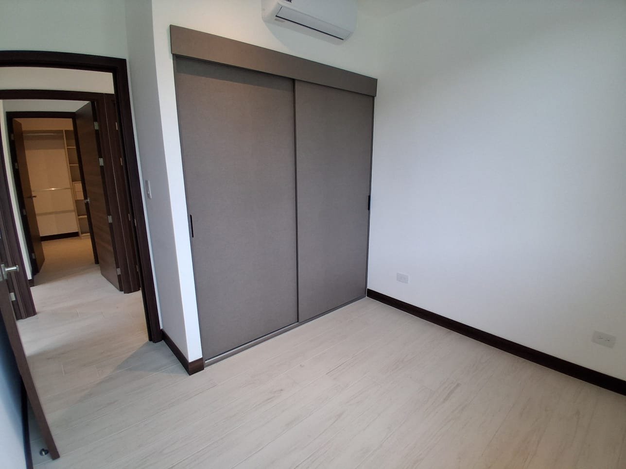 Apartamento en renta – aire acondicionado – Spazio, Zona 15 Ref-6106