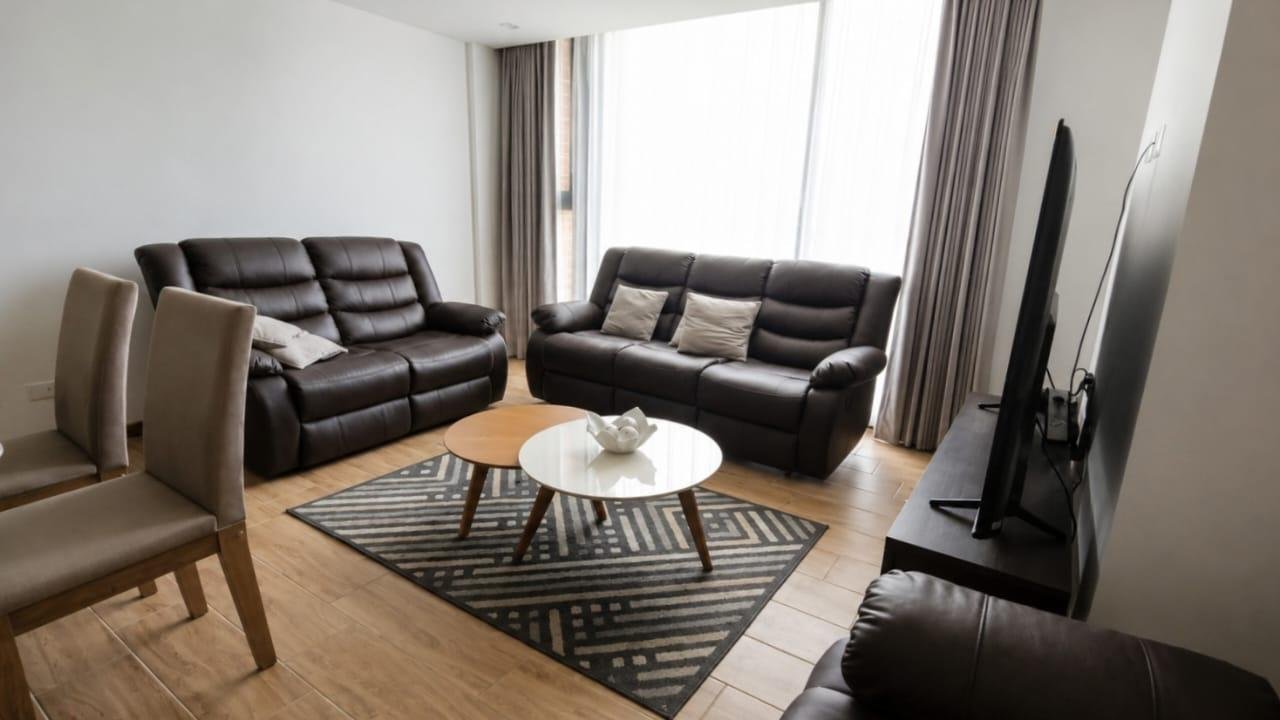 APARTAMENTO SEMIAMUEBLADO EN RENTA – 3 HAB | ESSENZA | Z.13