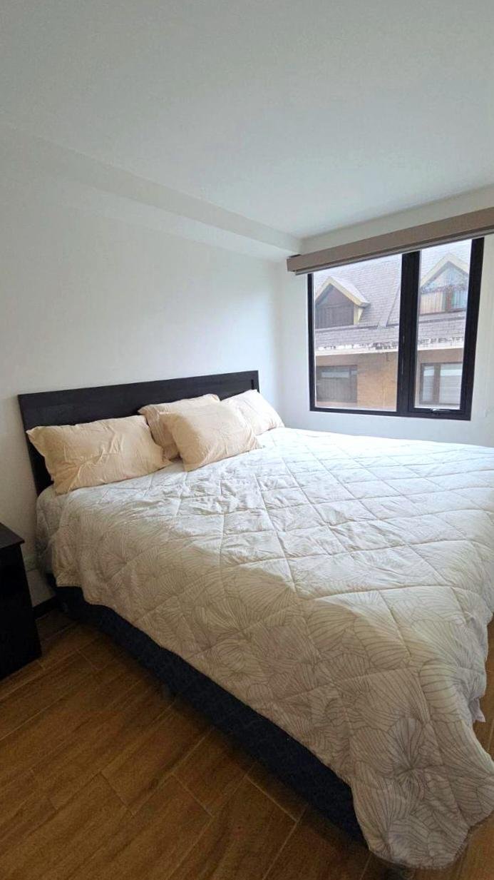 APARTAMENTO SEMIAMUEBLADO EN RENTA – 3 HAB | ESSENZA | Z.13