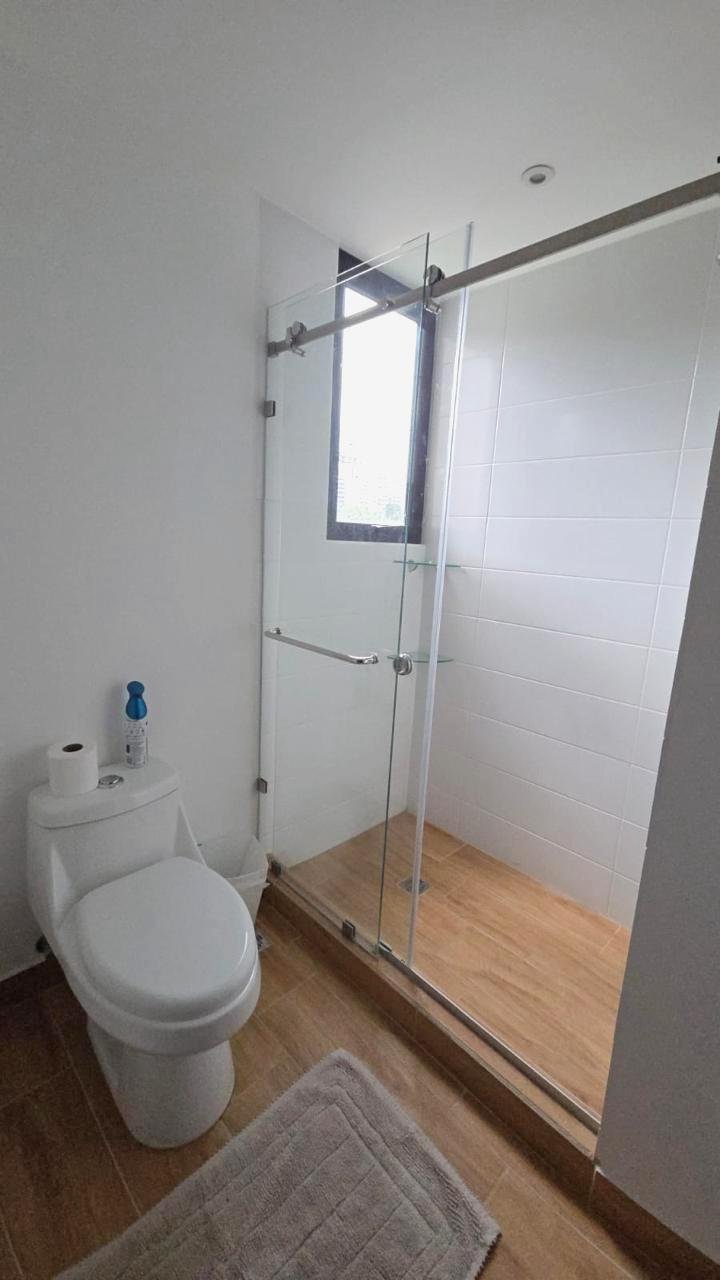 APARTAMENTO SEMIAMUEBLADO EN RENTA – 3 HAB | ESSENZA | Z.13