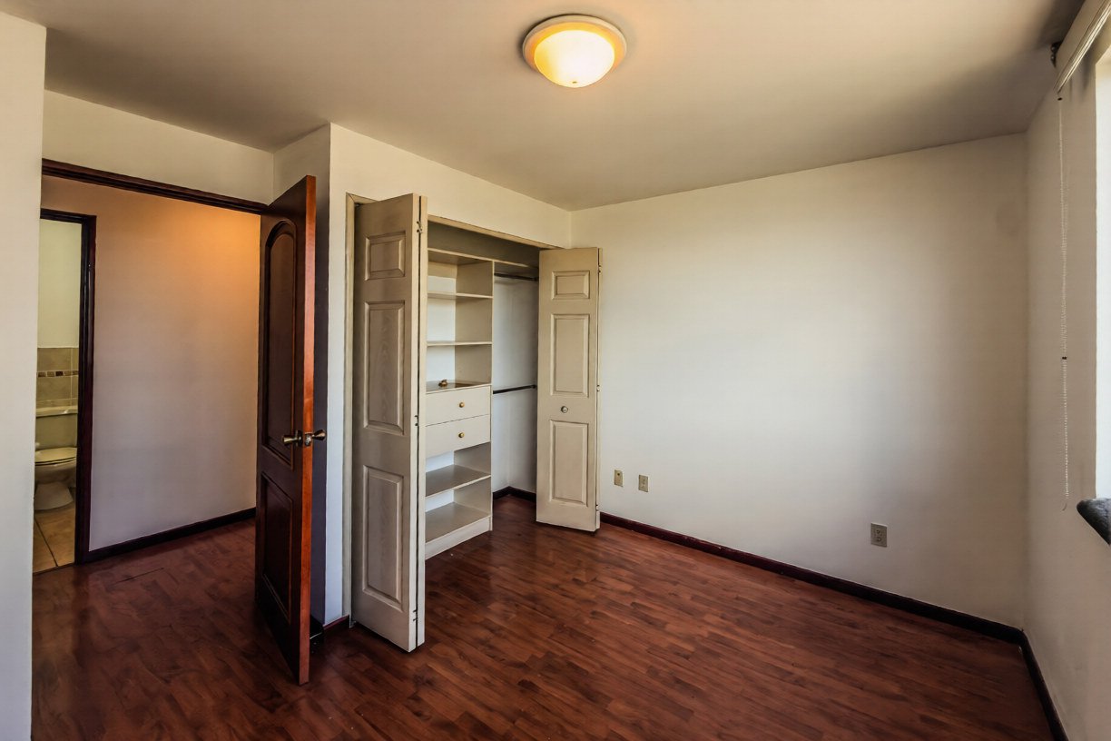 Apartamento en Venta con Balcones en Zona 14