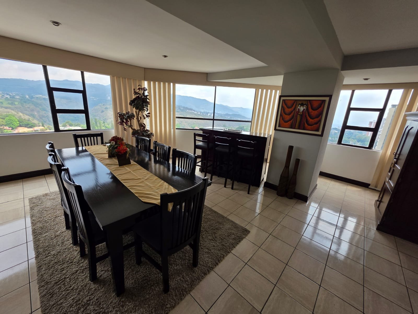 Apartamento en venta en edificio Pacífica Plaza zona 14 Ref-4743