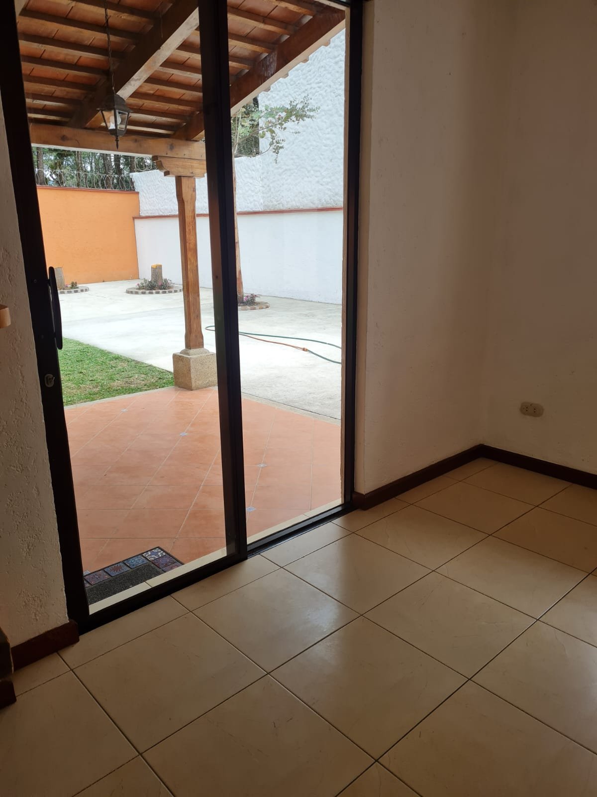 Copia de Casa en Renta – Carretera a El Salvador km17 ref-4816