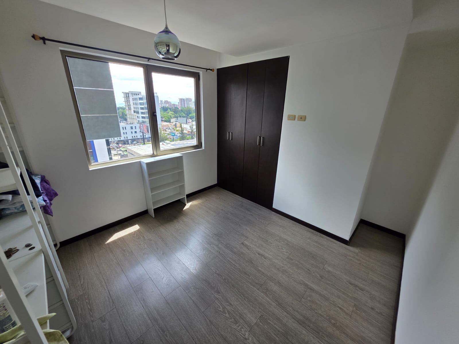 Apartamento en renta en zona 10 – Neo – Ref-6111