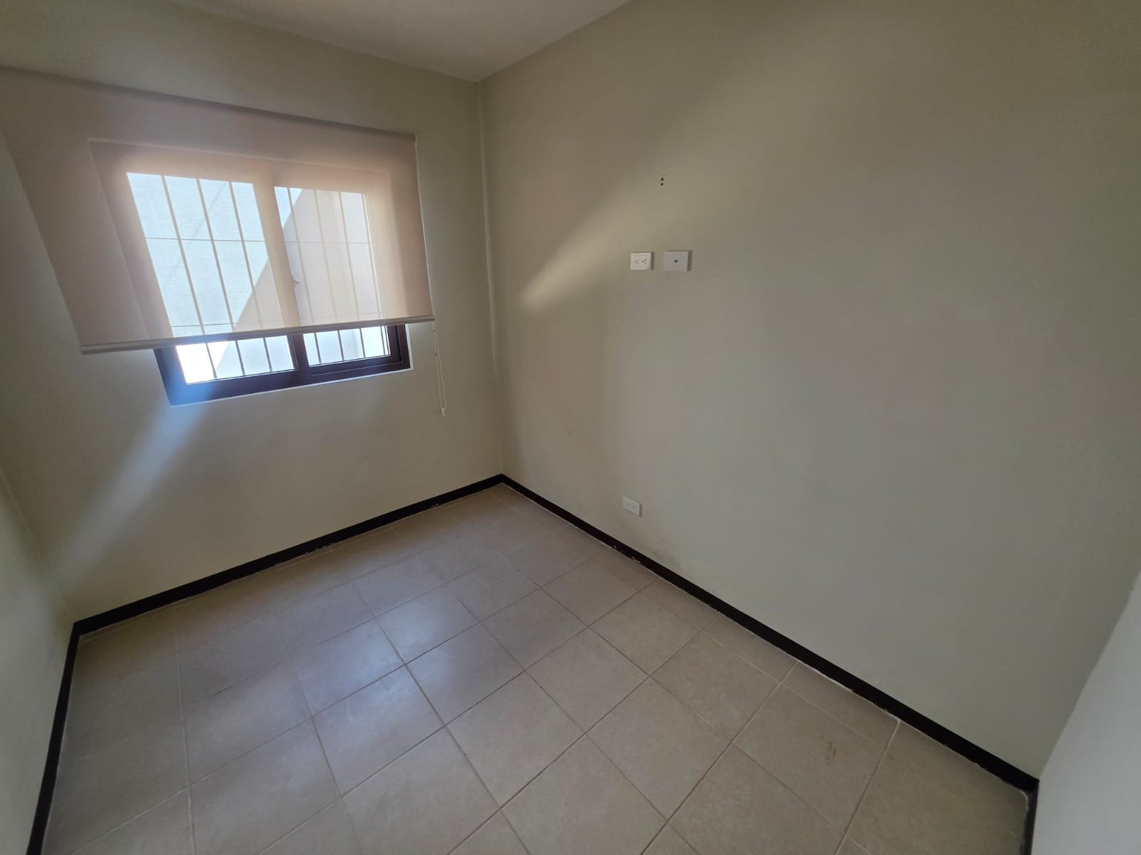 Casa en Renta en Zona 15, Colonia Tecuún Uman 4 habitaciones ref-6119