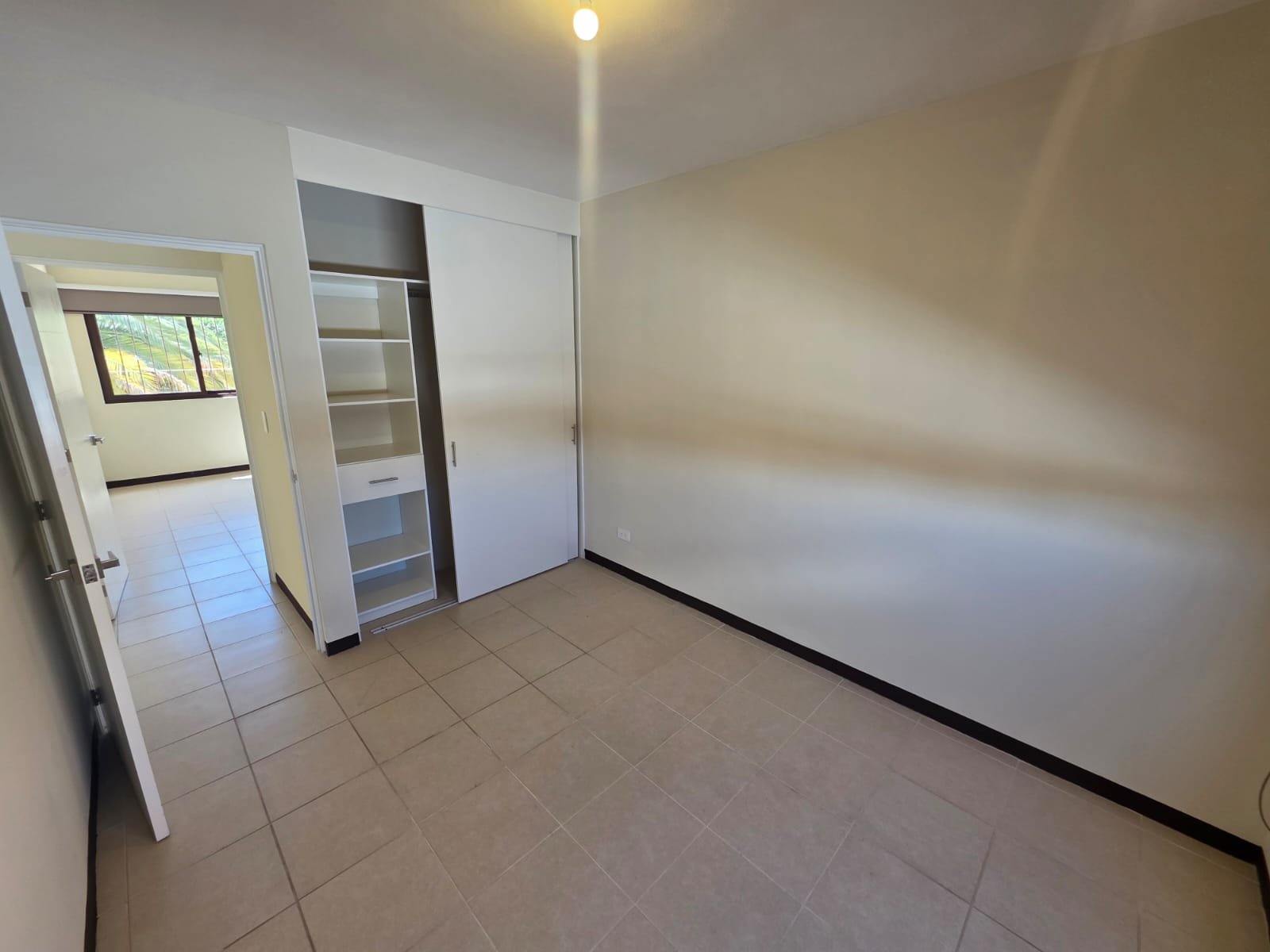 Casa en Renta en Zona 15, Colonia Tecuún Uman 4 habitaciones ref-6119