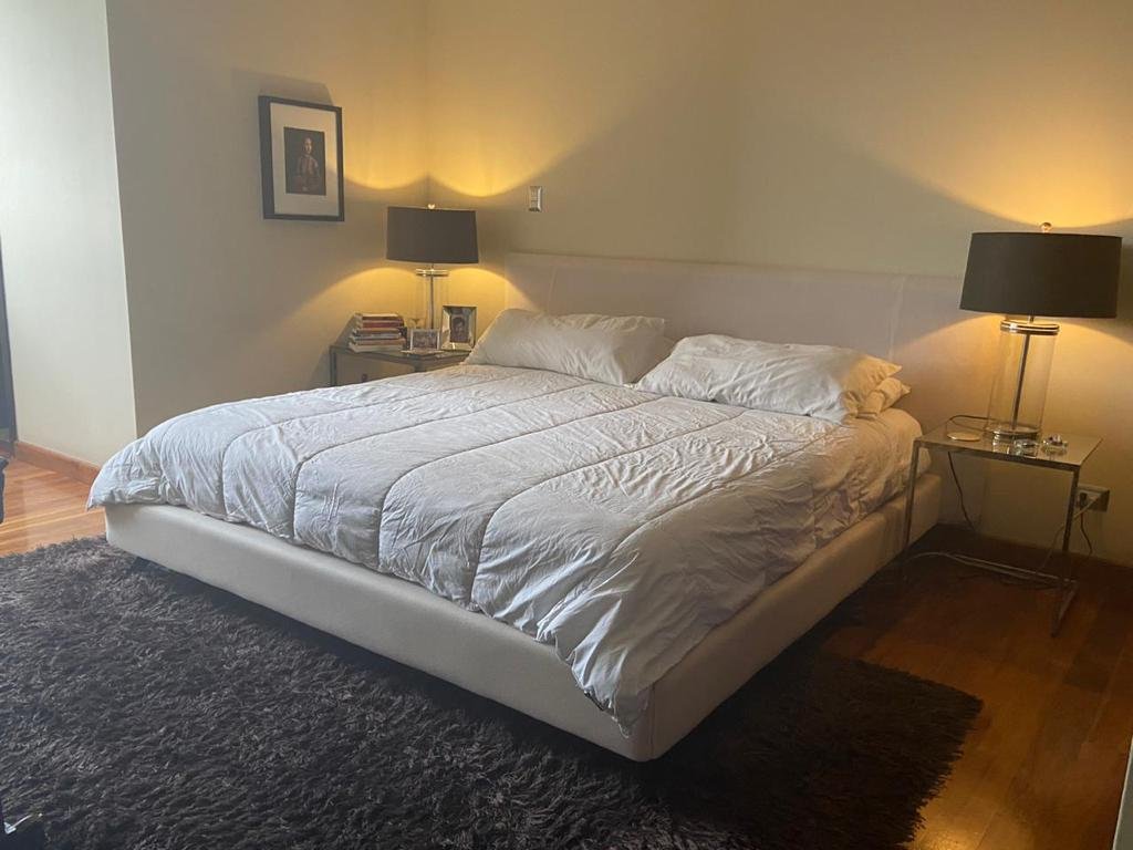Amplio Apartamento en renta en zona 13 sobre las Americas ref-6120
