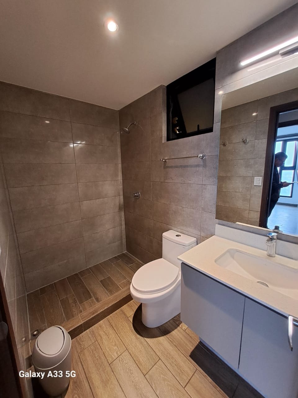 Apartamento en Renta con linea blanca en parque 15, zona 15 ref-6121