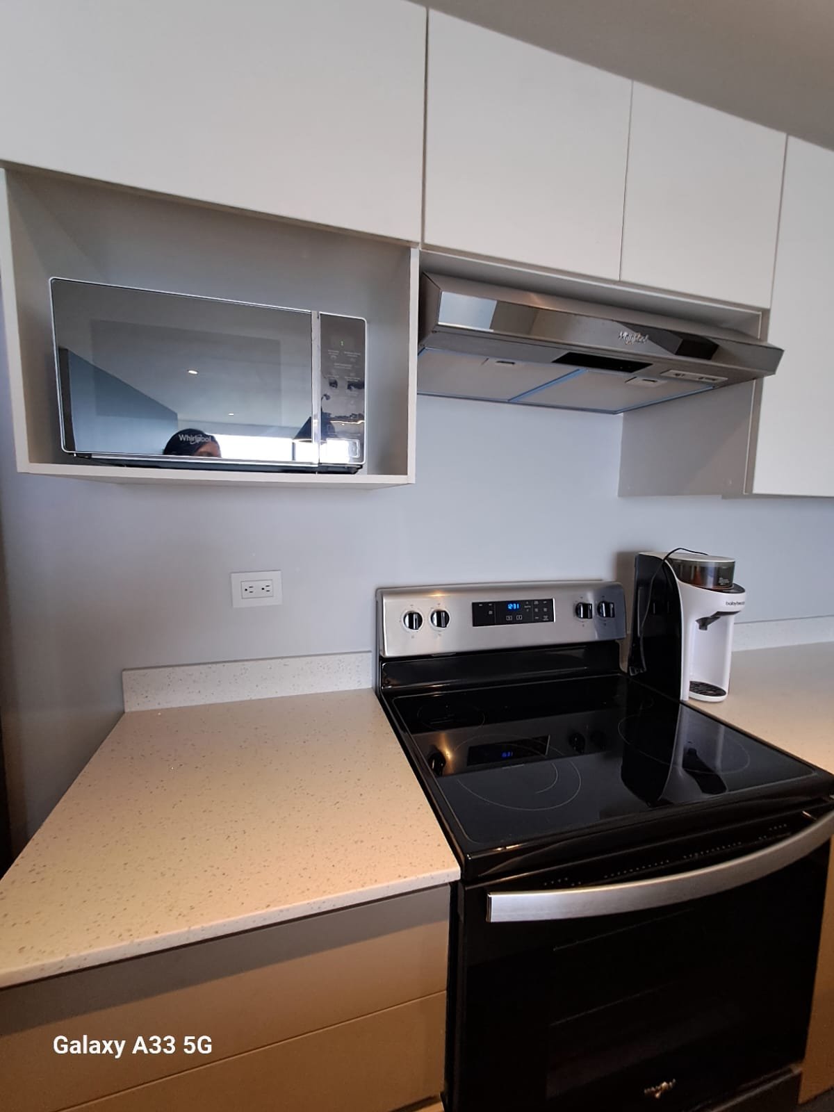 Apartamento en Renta con linea blanca en parque 15, zona 15 ref-6121