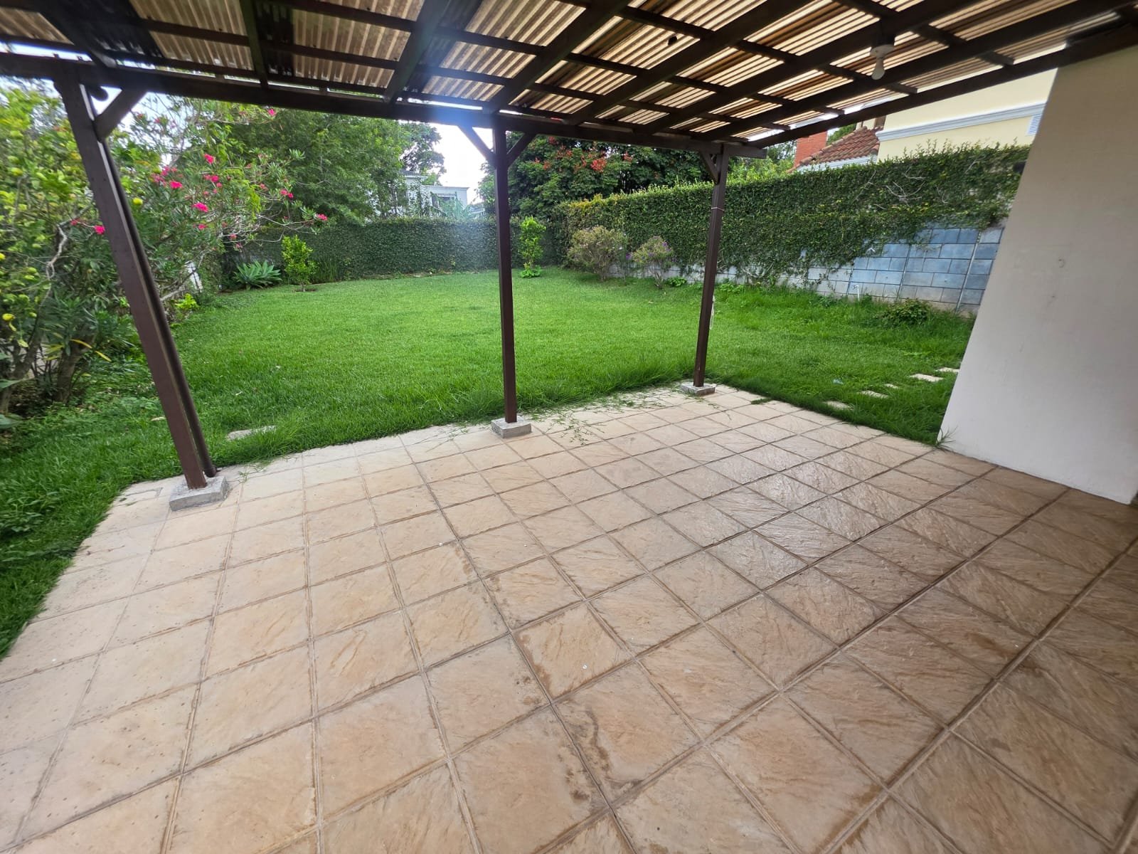 Casa en Renta en La Fontana, 3 habitaciones ref-6127