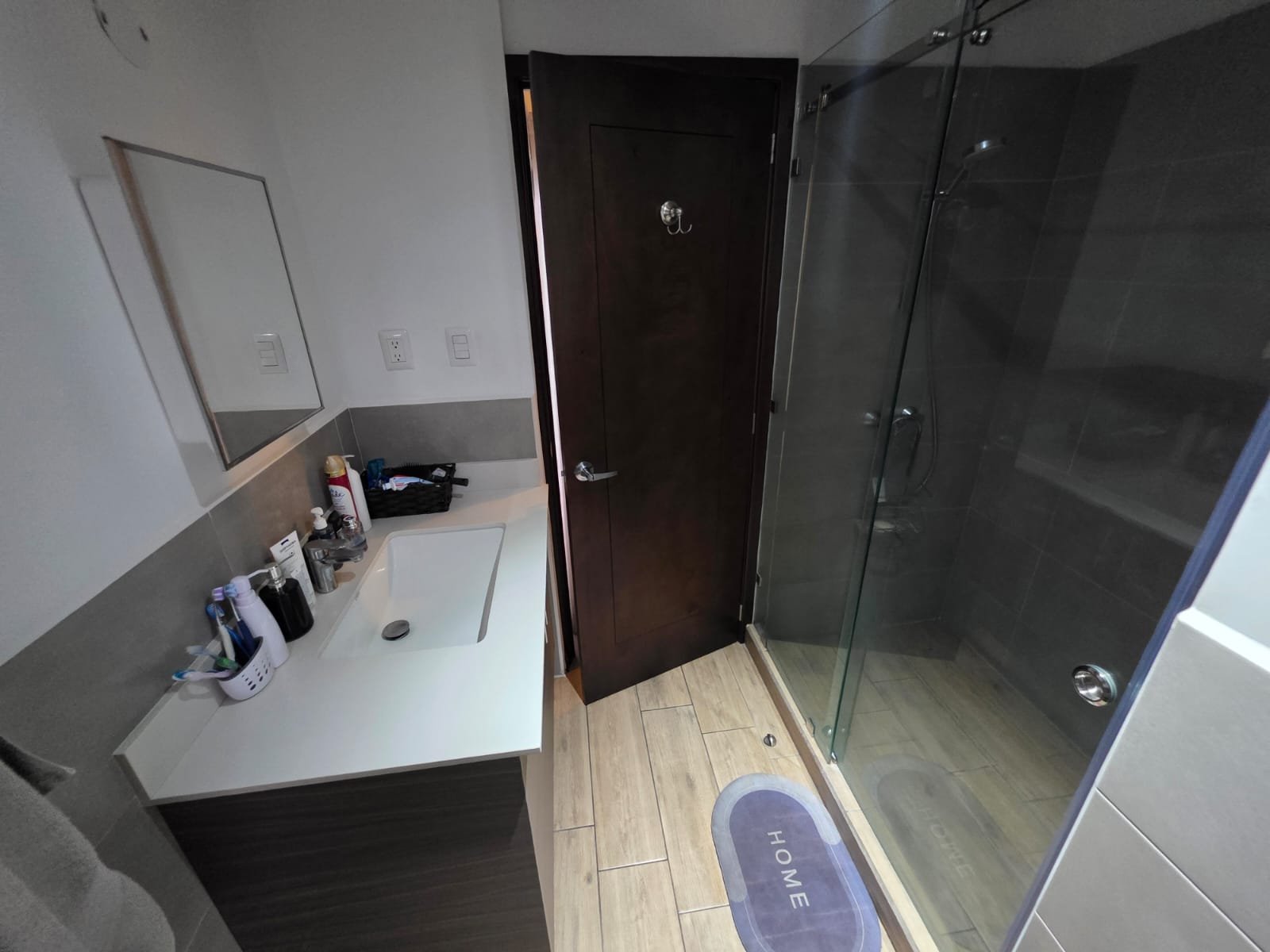 Apartamento en Renta Amueblado en Zona 10, 3 Habitaciones ref-6128