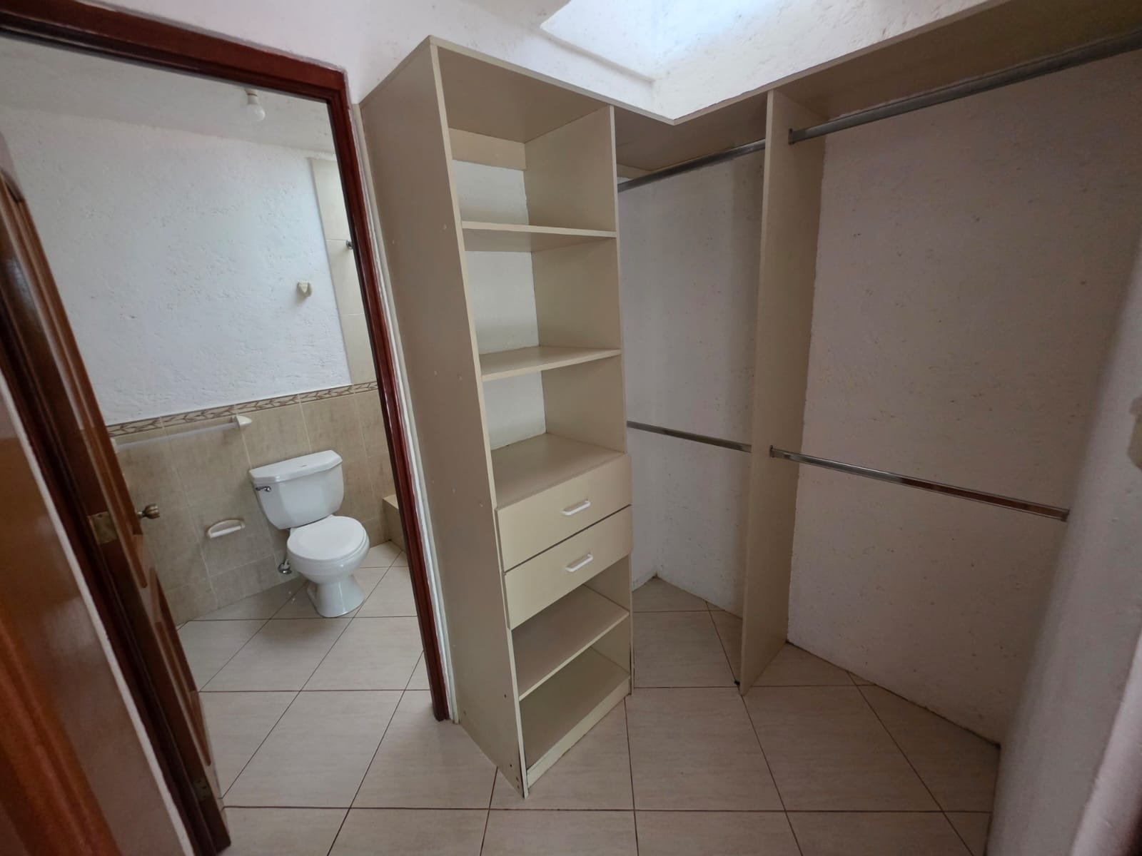 Casa en Renta Carretera a El Salvador km16, 3 habitaciones ref-6130