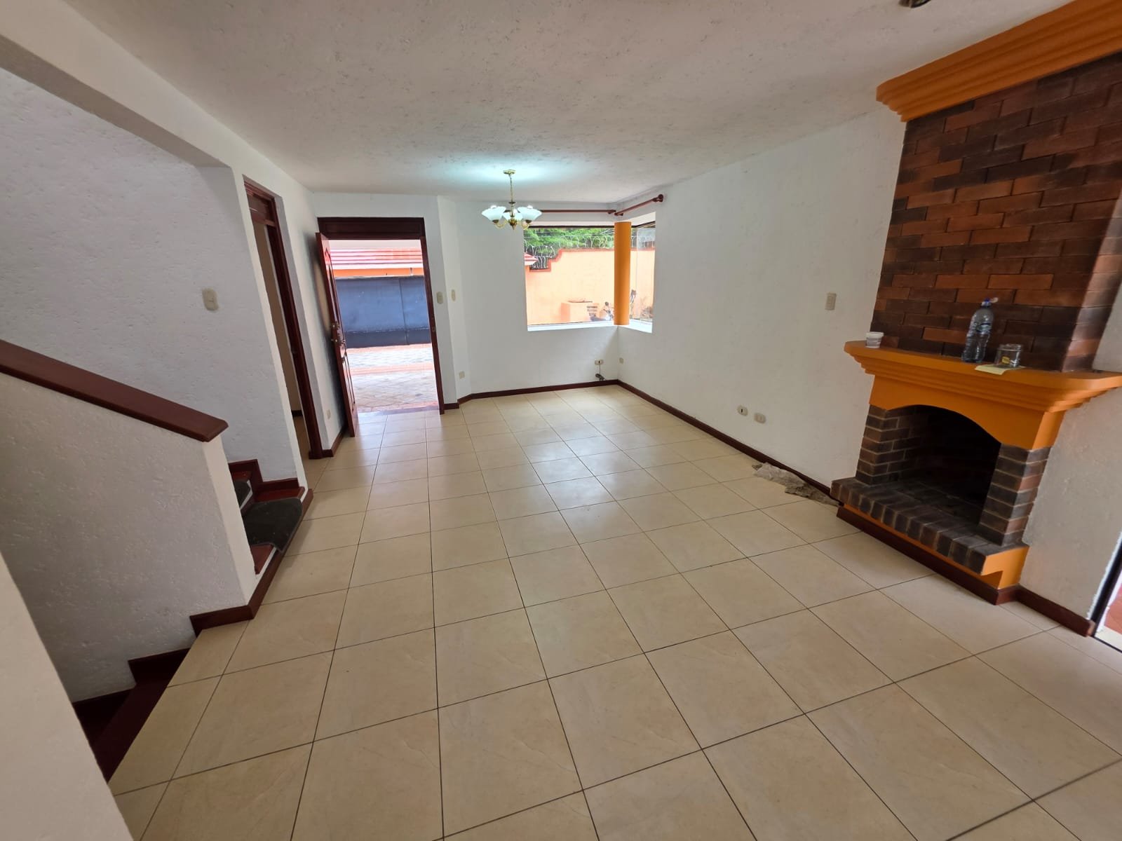 Casa en Renta Carretera a El Salvador km16, 3 habitaciones ref-6130