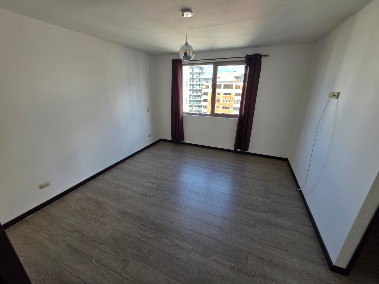 Apartamento en Renta en Neo Zona 10, 2 habitaciones ref-6132