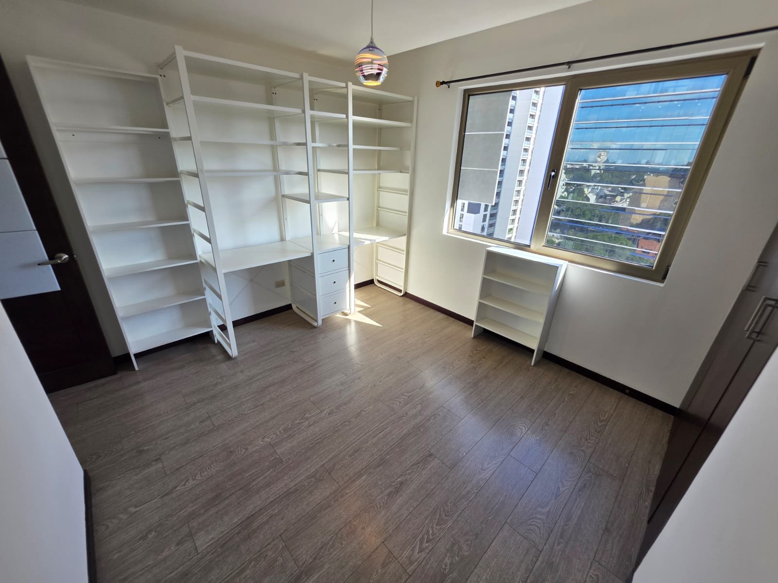 Apartamento en Renta en Neo Zona 10, 2 habitaciones ref-6132