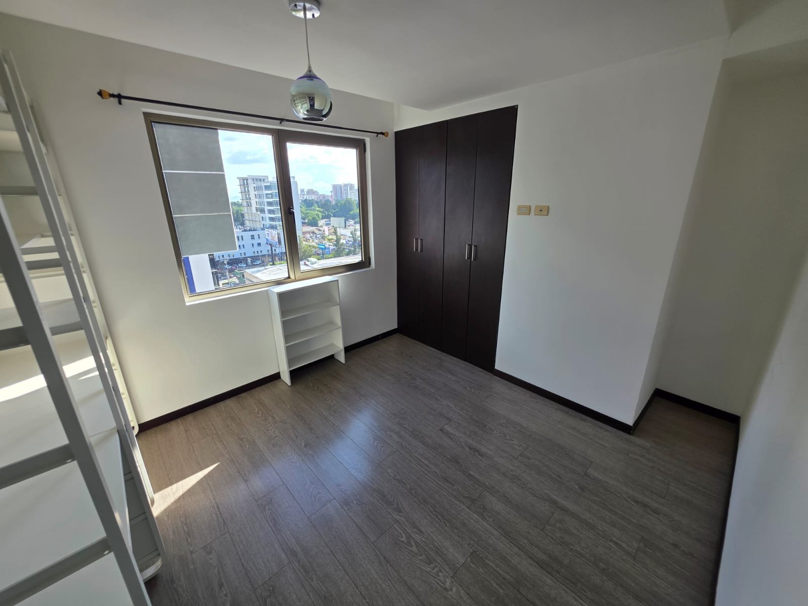 Apartamento en Renta en Neo Zona 10, 2 habitaciones ref-6132