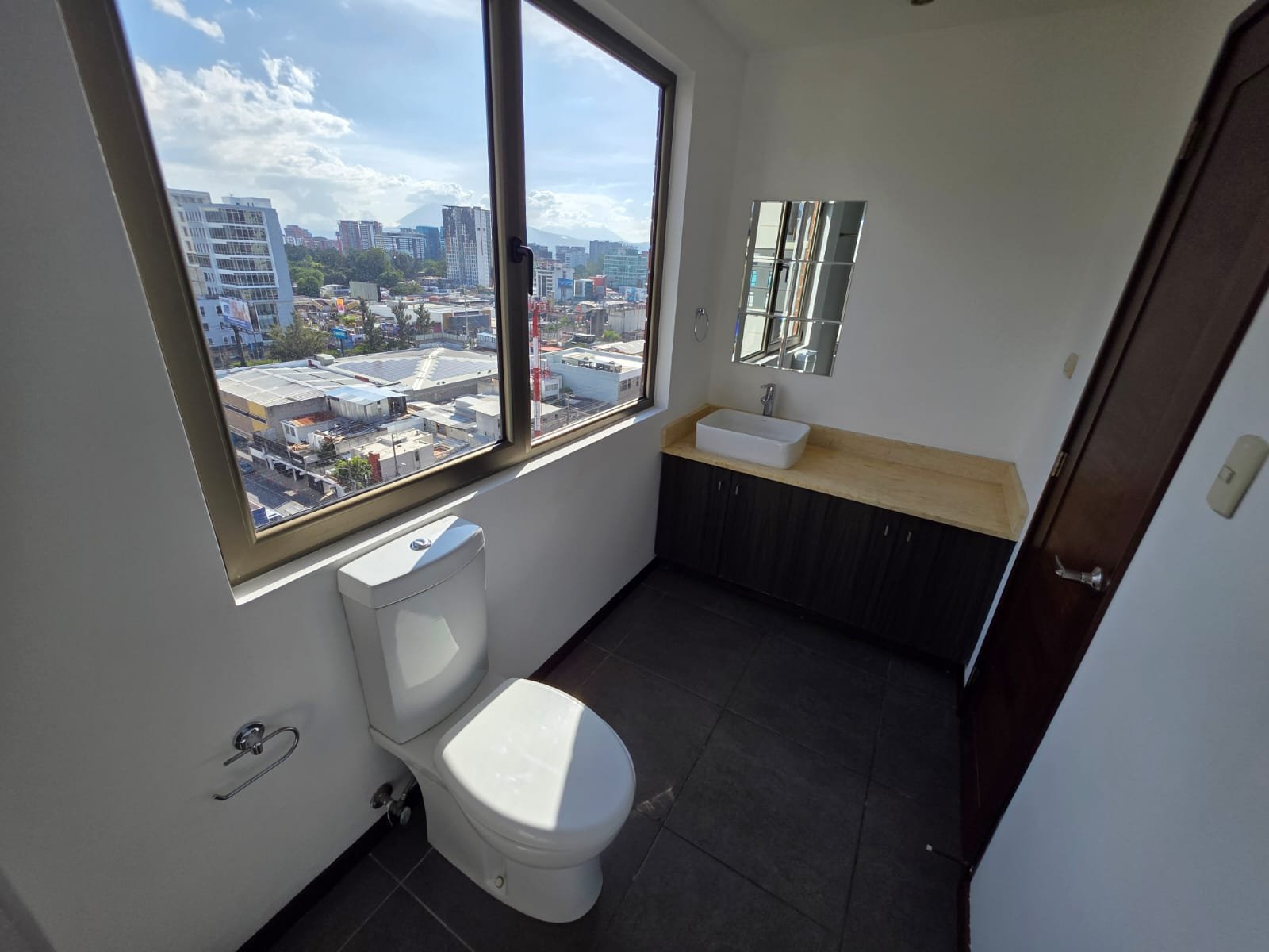 Apartamento en Renta en Neo Zona 10, 2 habitaciones ref-6132