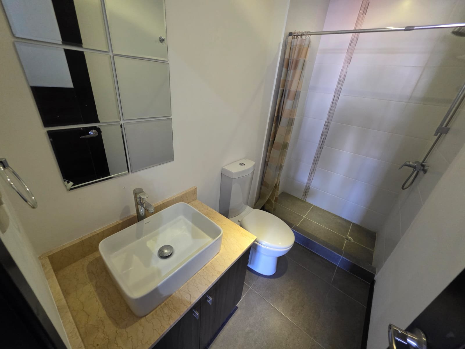 Apartamento en Renta en Neo Zona 10, 2 habitaciones ref-6132