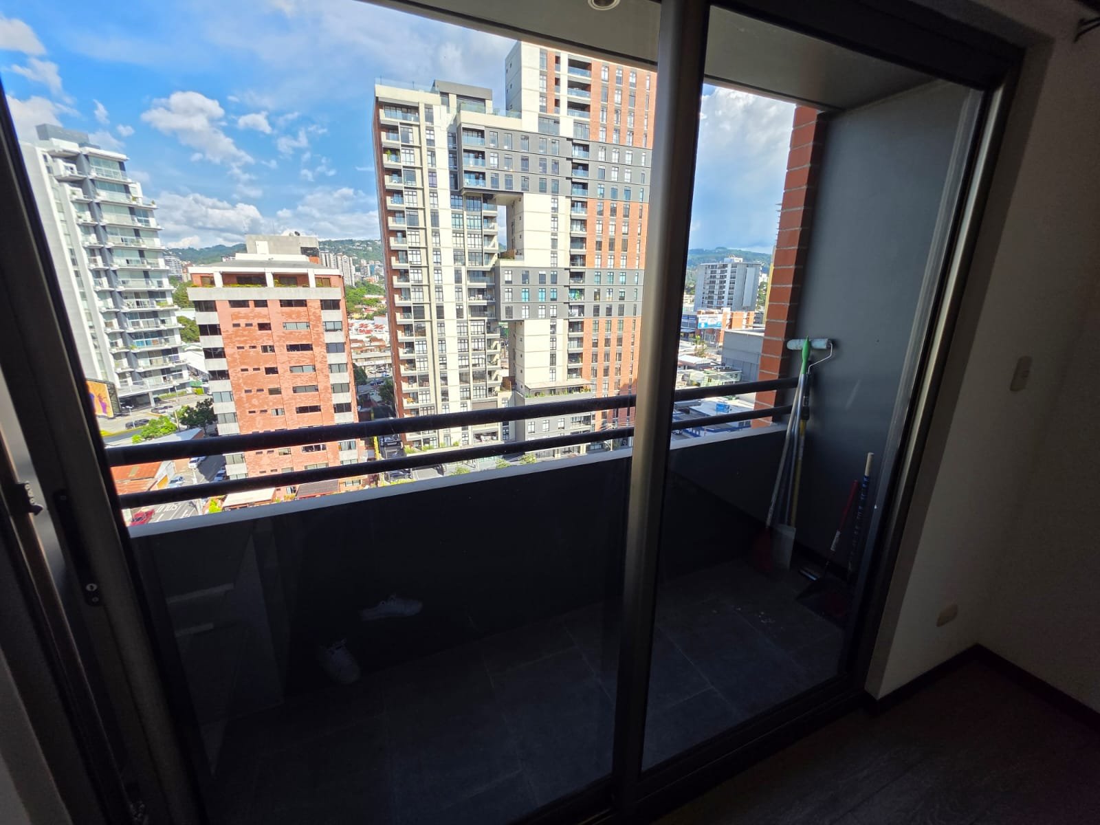 Apartamento en Renta en Neo Zona 10, 2 habitaciones ref-6132